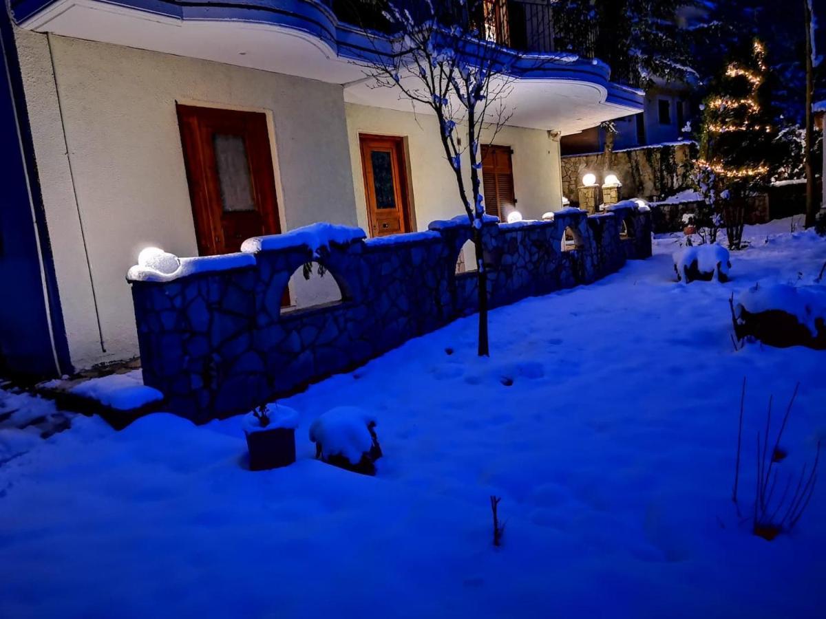 Keramidaki Mini Suites 4 Калаврита Экстерьер фото